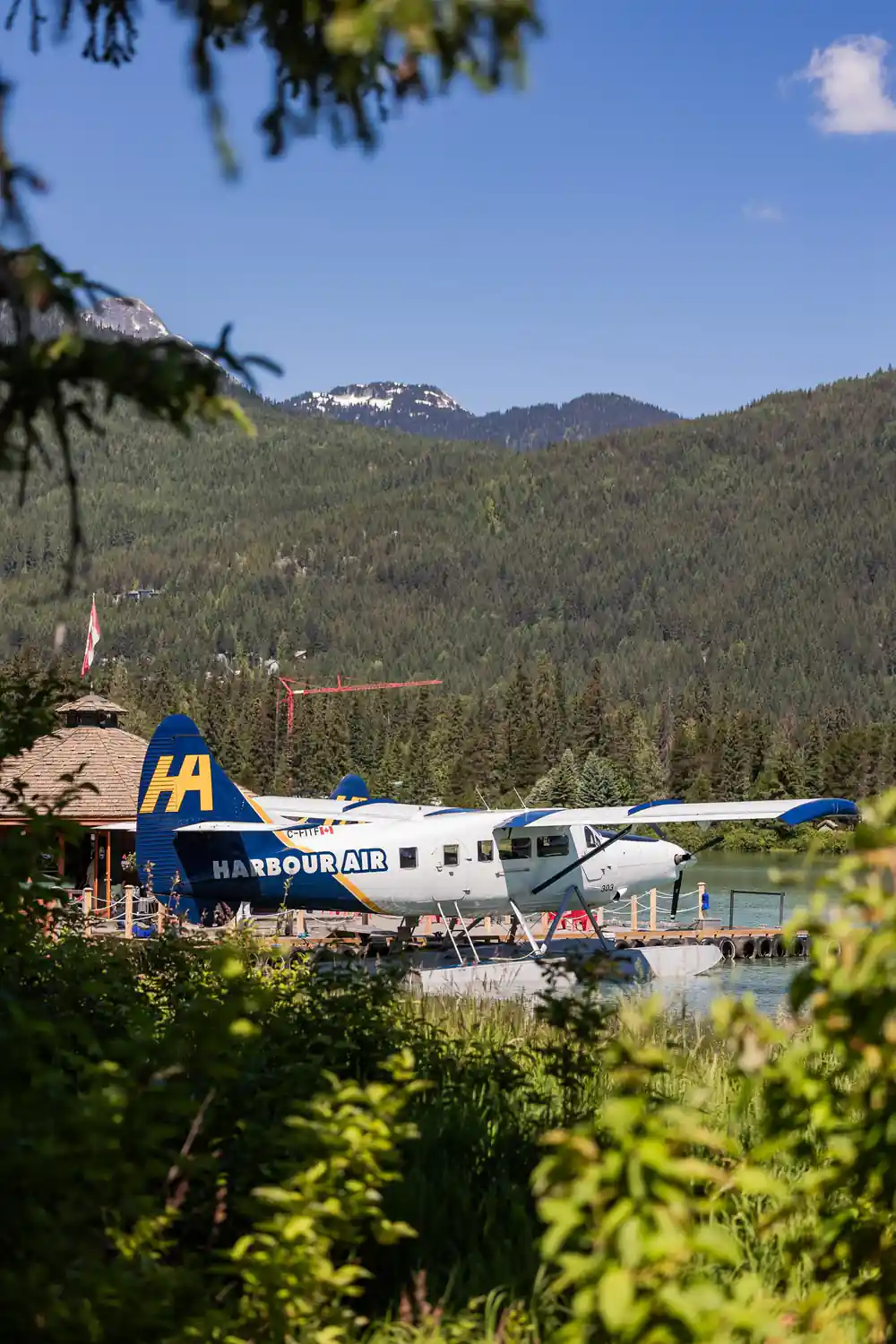 The floatplane alongside the terminal on the lake